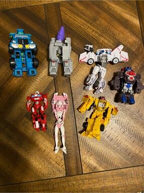 Assorted Kids transformers 7 piece bundle